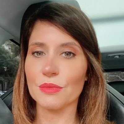 PauliRocha4's profile picture. Juíza. Entusiasta de direito digital. In between perfect and imperfect