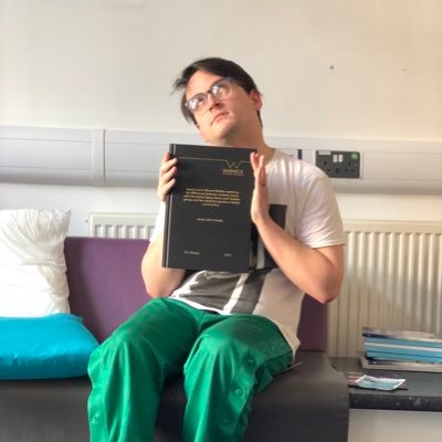 missvanj4y's profile picture. full time weirdo//MCR-LDN// 🏳️‍🌈✝️