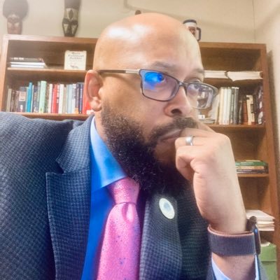 educator. #FirstGen. co-editor, “for the culture: hip-hop and the fight for social justice” (michigan, 2022). retweet ≠ 👍🏾