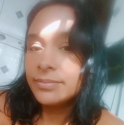 Hellens_russo's profile picture. 