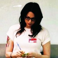 αℓєχ ναυѕє (@snarkyvause) 's Twitter Profile