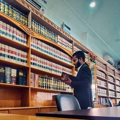 safikamal_'s profile picture. Advocate | LLM (Business Law) | National Law University, Assam | 𝗟𝗲𝗮𝗿𝗻𝗶𝗻𝗴 𝘁𝗼 𝘀𝗮𝘆 𝗢𝗯𝗷𝗲𝗰𝘁𝗶𝗼𝗻 𝗹𝗶𝗸𝗲 𝗖𝗮𝗺𝗶𝗹𝗹𝗲 𝗩𝗮𝘀𝗾𝘂𝗲𝘇 ⚖️
