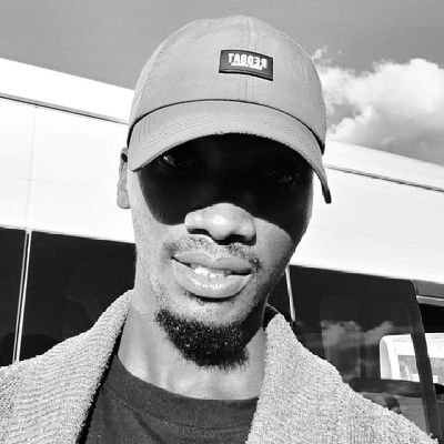 Bhomoyi12's profile picture. Fort Cox Agricultural Institute 🎓|Nelson Mandela University🎓| uZondwa, uSophitsho|Tata ka Kazie no Alu 👨‍👧‍👦| Aspiring farmer 🍅🍋🌾