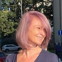 Alice (@axraska) 's Twitter Profile