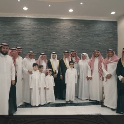 (رب أَوزعني أن أشكر نعمتك التي أنعمت علي وعلى والدي وأن أعمل صالحًا ترضاه وأصلح لي في ذريتي إني تبت إليك وإني من المسلمين)