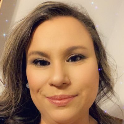 kelli_bernal's profile picture. Wife, mom, librarian, reading and Astros! ⚾️