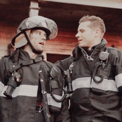 she/her▪️Quotes from Buddie 👨🏻🚒👨🏼🚒 fics▪️Always remember to read the tags▪️All rights to the authors▪️