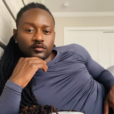 Barack_YOmama's profile picture. How can I sum up myself in 160 characters or less hmmm...I know, Im Amazeing :)