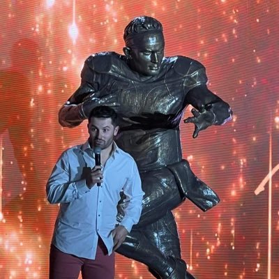 Voice of the statue of the University of Oklahoma Heisman Trophy winner Baker Mayfield. No affiliation with OU or Baker. Just a humble statue.