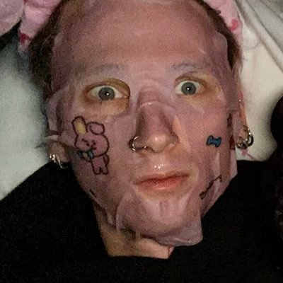 coIsonest's profile picture. EST since 2019