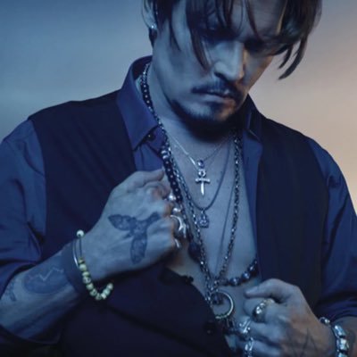 diedindiorr's profile picture. made this acc just to save the user 😀