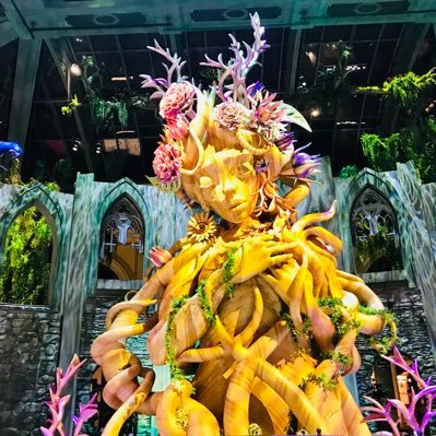 Homes, Nature & People . I ❤️@Bellagio, Beach 🏝️Communities & Luxury Real Estate. Vegetarian 🌱 Tesla code https://t.co/Ol1LVPS3Ss REALTOR™️ DRE# 01793197