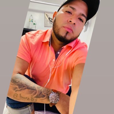 israelR70115865's profile picture. 