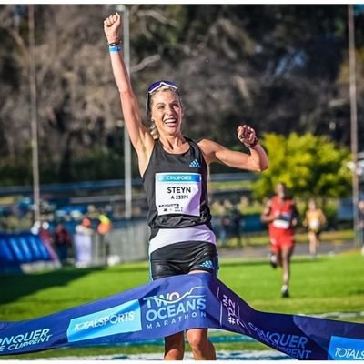 Pro Runner for adidas /// Olympian 2020🇿🇦 42.2km:2:24:03 (National Record) 🏃🏼‍♀️2x Comrades & 5x Two Oceans Marathon Champ ⭐️