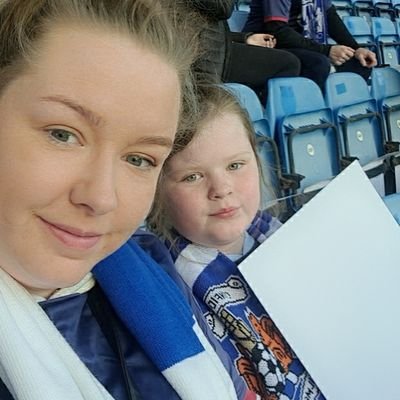 30 year old married with a 7 year old daughter. killie fan🤍💙💏👨‍👩‍👧👩‍👧