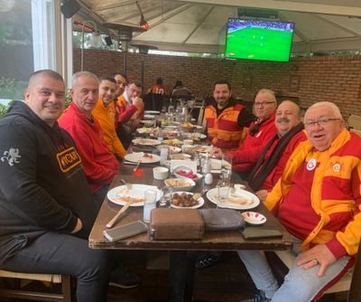 Venge'deki Ankara masası.

1905 AGS

~UltrAs Gala On Tour~

~twitler Av. Ömer Ünlü tarafından atılmaktadır ve şahsını bağlar~