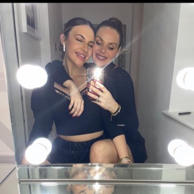 xAwaitex's profile picture. 