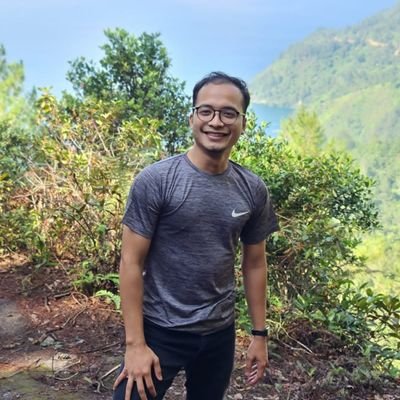 maariq_'s profile picture. Masih manusia