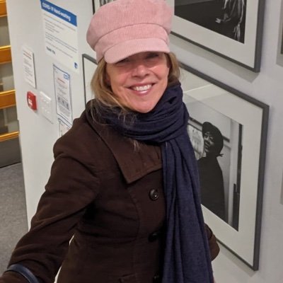 Janie Dee Profile