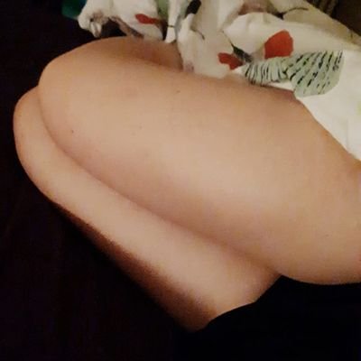 là pour ce faire plaisir ouvert aux messages privés madame aime bien s'exhiber 😉😉
