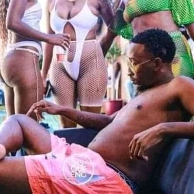 From Nelspruit pienar 
 Im a Pimp
so if you want to have nice time 🍆🍑
I have girls R300 per hour
boys R250 per hour nanoma ungumake lona45+ Dm me or Johnathan