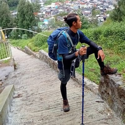 tetap bersyukur atas apa yg ada..... hidup adalah anugrah ....