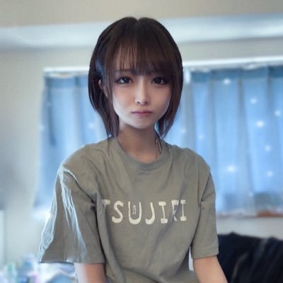 20代OL | 積立NISA | 個別株時々 | FX👉EA運用中 | 仮想通貨▶️積立感覚で毎月購入 | 投資初心者です🙇♀️
