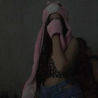 b3atrizs__'s profile picture. 