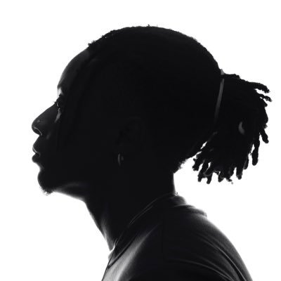 oluco_de's profile picture. Lightbringer.