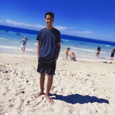 CristhianEsque1's profile picture. 💫Recibir la confianza de alguien es un cumplido más grande que ser amado.✨