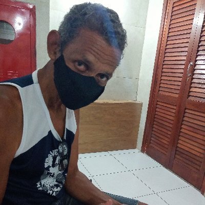 Não discuto política nem religião ou opção sexual.