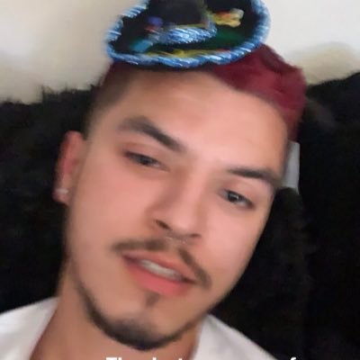 introverted extraterrestrial who can’t stfu