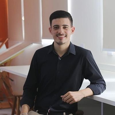 Administrador | Graduando em Jornalismo