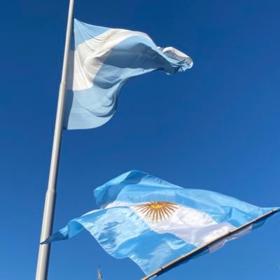 ok_jimena's profile picture. Orgullosamente integro casi ese 41% que no voto a CFK y su pandilla. Ariana. Arquitecta. Vote a Bullrich y Milei. Viva la libertad