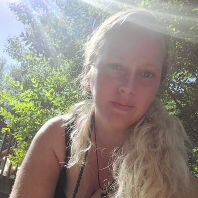 🌌🌎💛💙💜ubuntu💜💙💛🌍🌌 🧚♀️Save The Children🧚♂️ God Wins IAM 👉
Happily Married🙂 Not a Dating App 🔥
Backup @VictoriumLucem1
