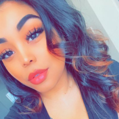 Life’s beautiful when you know you’re beautiful 💕🌻