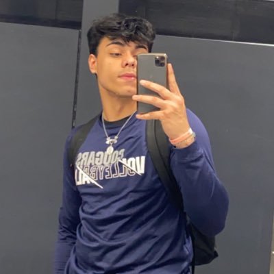 isaiahhperezz's profile picture. 