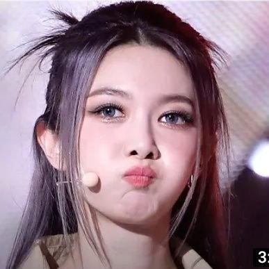 Endoistan's profile picture. 바보처럼 울고 있었던건 잠시 힘들었을  multistan |  20 💫