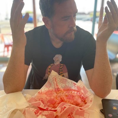 I like pineapple on pizza. wanna fight about it?