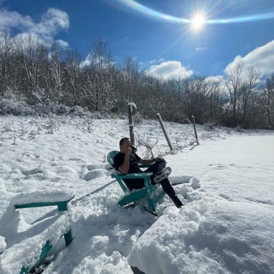 joseivelez's profile picture. 