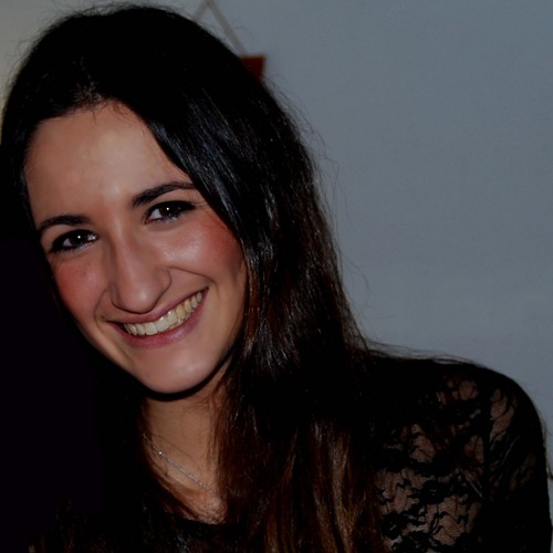 IratxeDiazC's profile picture. Happiness depends upon ourselves