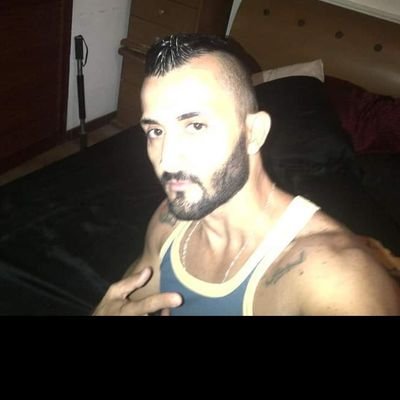 Hola soy men de ccsserio discreto varonil porte árabe +5804140121274 dany