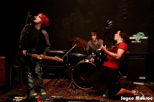 Fã Clube dedicado a Banda @cartaoficial, umas da melhores bandas brasileiras na atualidade. http://t.co/3dvLdZ0kjK