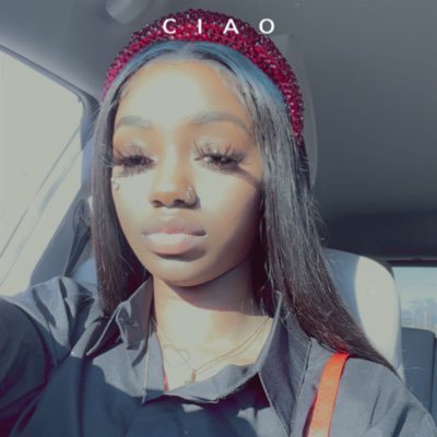 _Beautifull94's profile picture. - Own who you are. ❤️ 👻 @eff-love