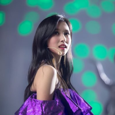 #TWICE が大好き😍 ONCE W会員🍭サナ/ミナ/ツウィ/ミンジュも大好き💕/ タメ語OK👌/ ONCEの方は仲良くしてね🤗 @JYPETWICE_JAPAN @JYPETWICE