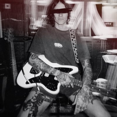 Musician/Model/producer. xXx Instagram- @LeeboTheStampede