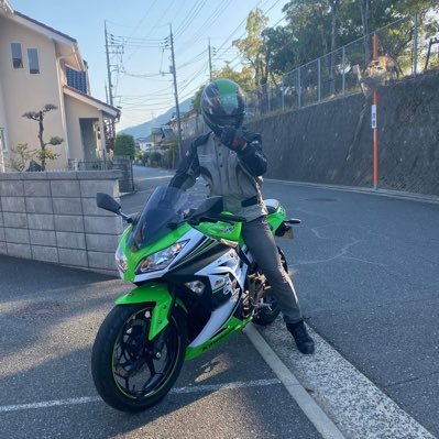 ワクワク40歳の緑のオッさん＋緑のパパ 。#繋がれninja250の輪 #ninja250 #バイク乗りと繋がりたい