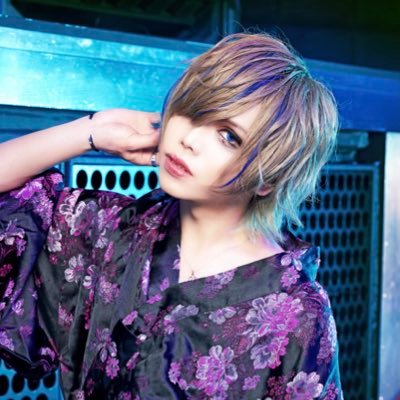 @ruinfear_riku REC / サポート / オケ制作 / 作編曲 / セッション / ご依頼事はDMまで