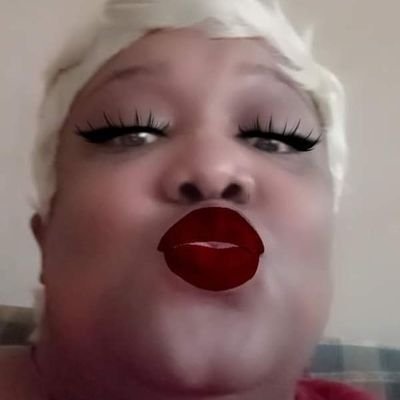 48 YEAR. OLD SINGER .POET. SONGWRITER.NOVEL WRITER. ARTIST. ACTOR.GOOD SENSE OF HUMOR. LOOKING TO BROADENDING MY ARTISTIC
ABILITIES AND LIMITS.