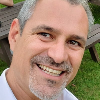 rcodesso's profile picture. 